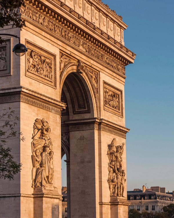 Arc de Triomphe close up