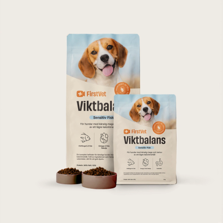 FirstVet Sensitiv Viktbalans hundfoder för vuxna hundar med känslig mage & behöver lägre fetthalt– näringsrikt och balanserat foder som stödjer din hunds hälsa och välbefinnande.