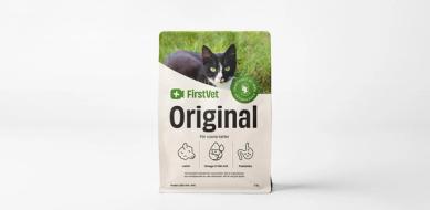 En liten påse, 2 kg med FirstVet Original Lamm för katt