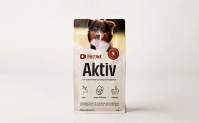 En foderpåse av FirstVet Aktiv, 12 kg