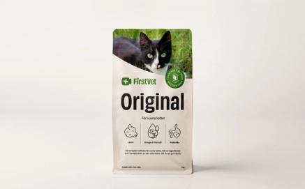 En stor påse, 7 kg med FirstVet Original Lamm för katt