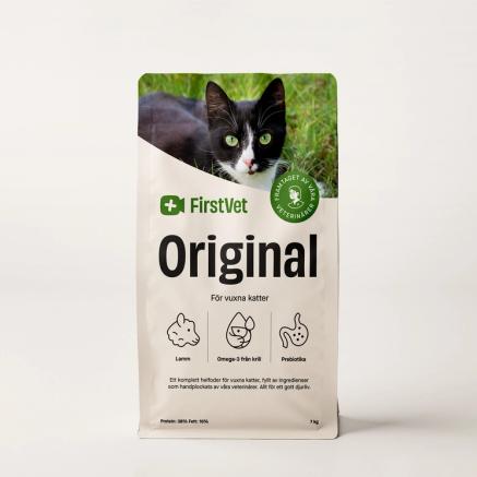 En stor påse, 7 kg med FirstVet Original Lamm för katt