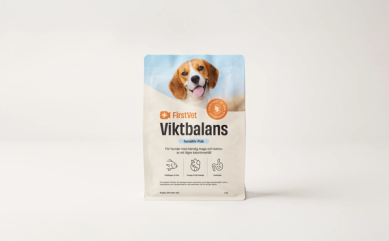 Förpackning med FirstVet Sensitiv Viktbalans hundfoder. Bilden visar förpackning med 3 kg.