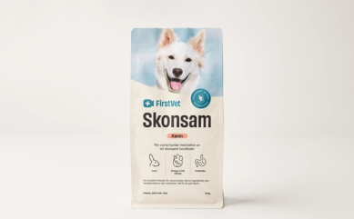 Förpackning med hundmat från märket FirstVet, med bild på en husky på framsidan.