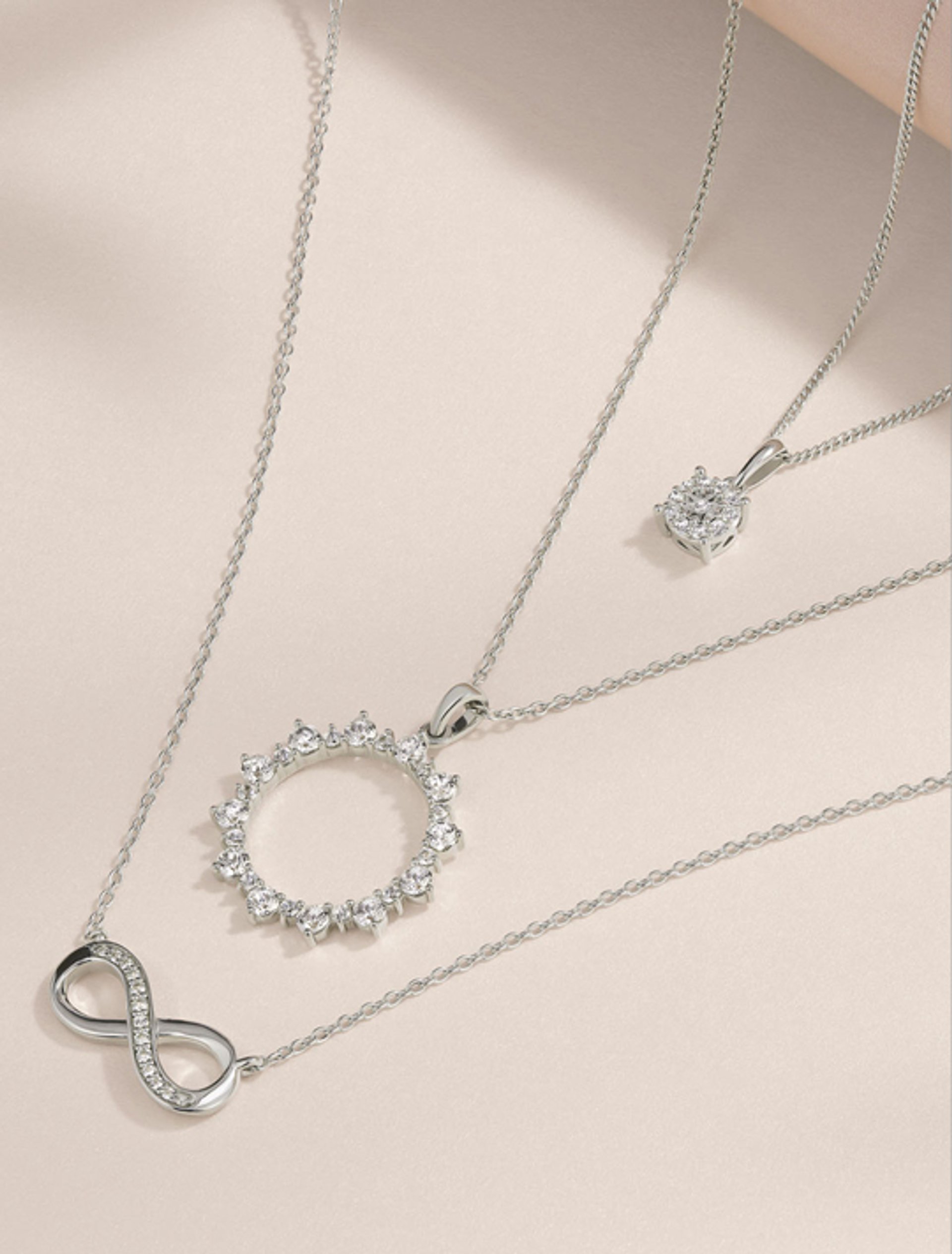 Sterns Wedding & Engagement Rings - Find Your Forever Piece | Sterns