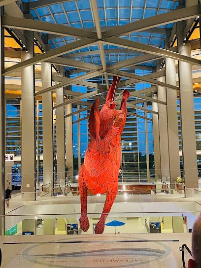 Sacramento International Airport (SMF)