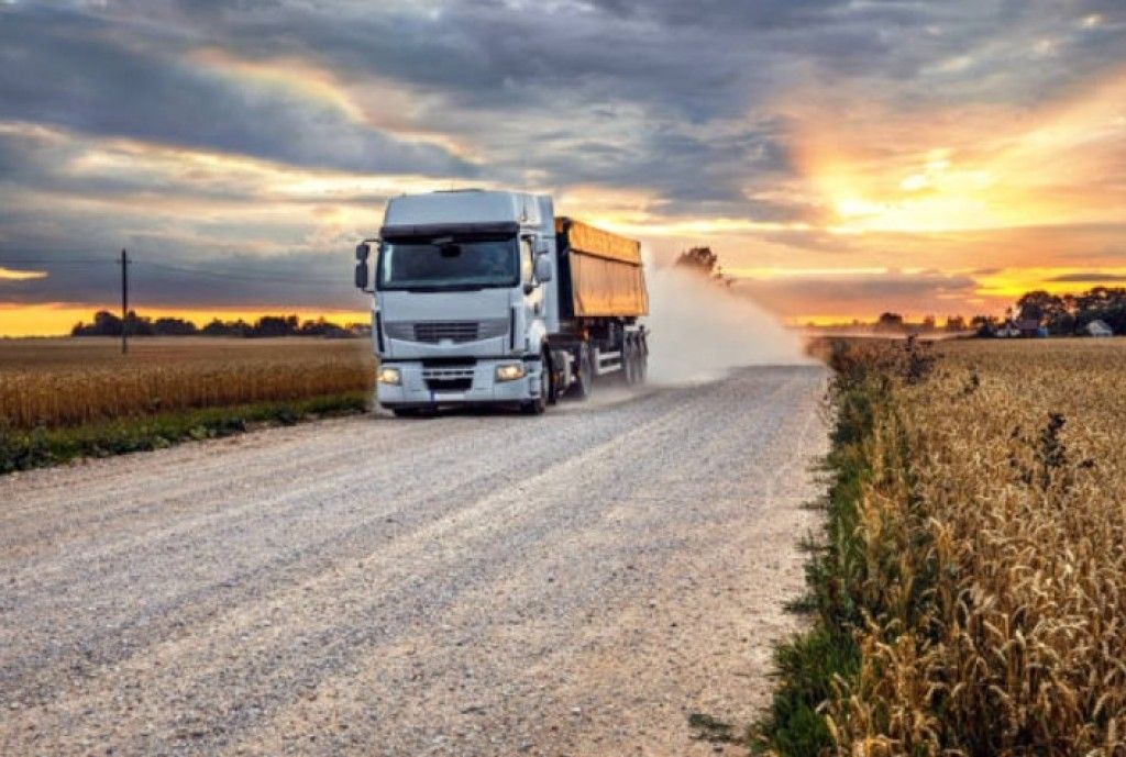 Custo do frete agrícola permanece elevado com diesel caro e pressão logística, segundo Conab