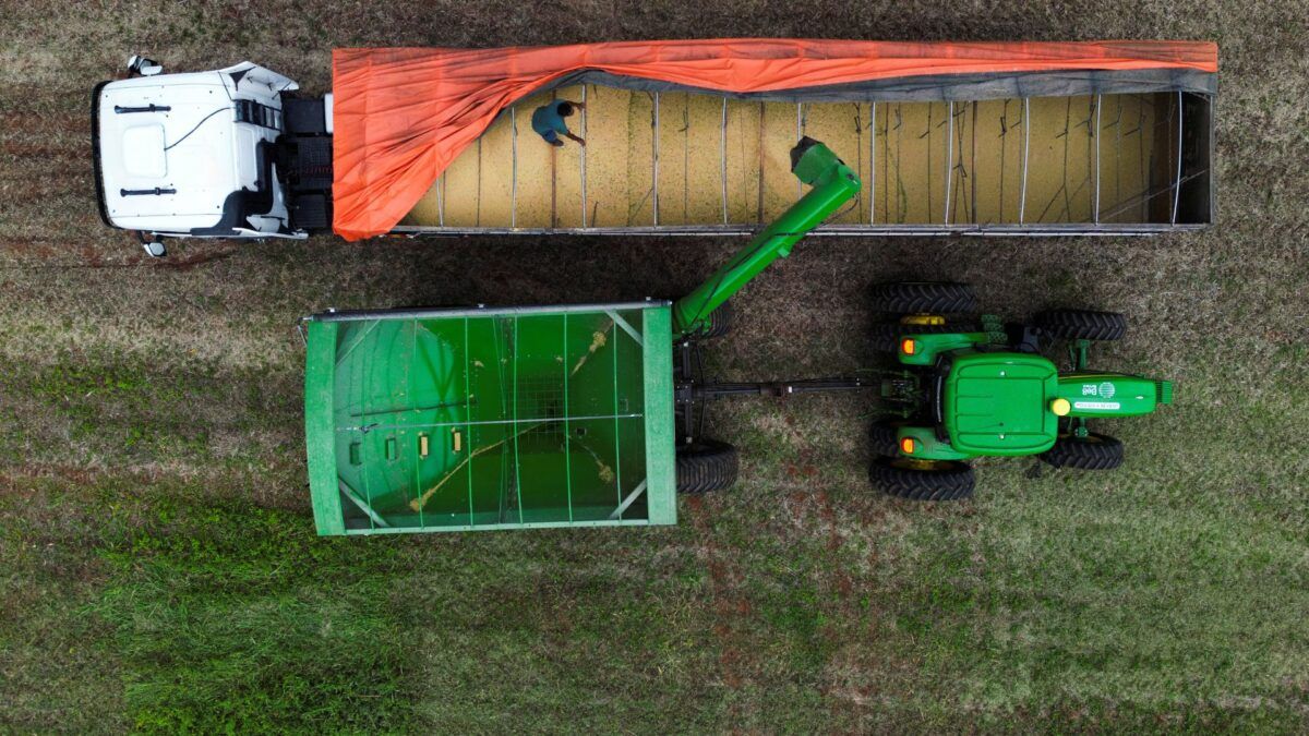 Custo do transporte rodoviário avança em junho e pressiona margens do agronegócio