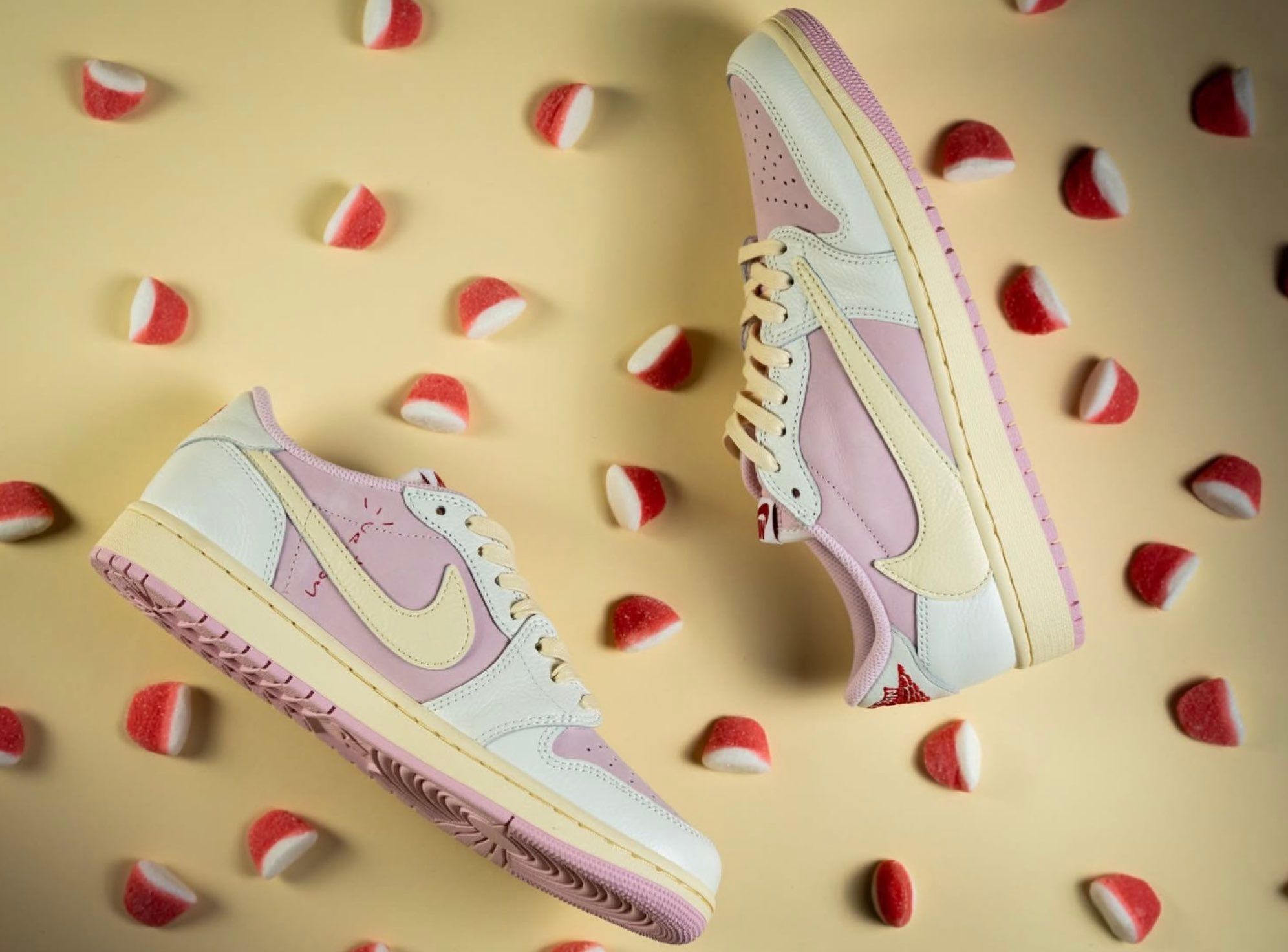Travis Travis Scott × Nike WMNS Air Jordan 1 Scott Nike WMNS Air 