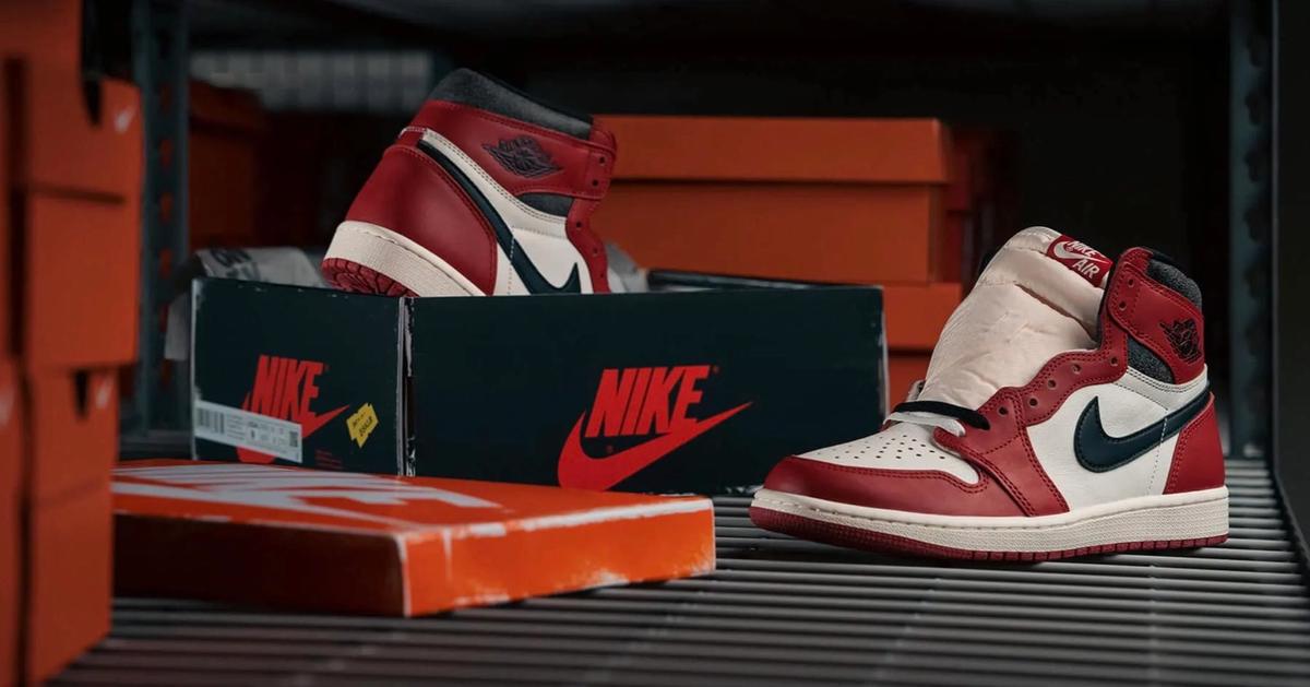 AIR JORDAN 1’S COMES WITH OG BOX Air Jordan 1 Retro High OG  main image 4