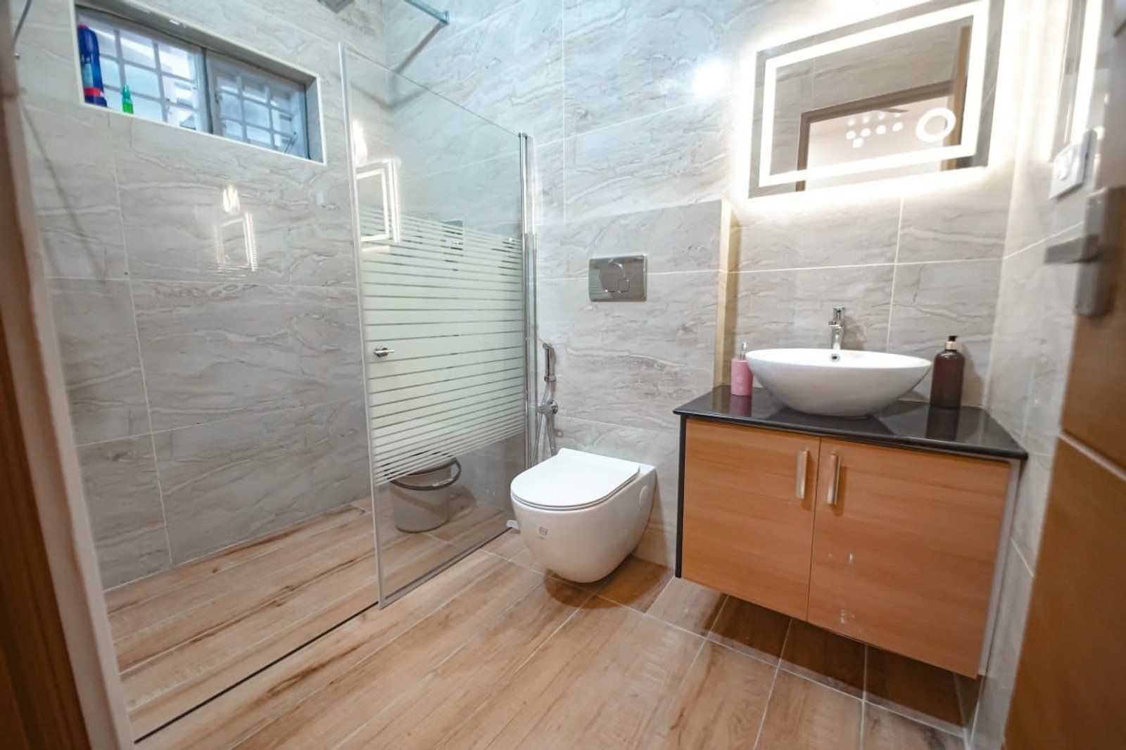 Modern Premium colonial  3BHK Peaceful House — gallery photo