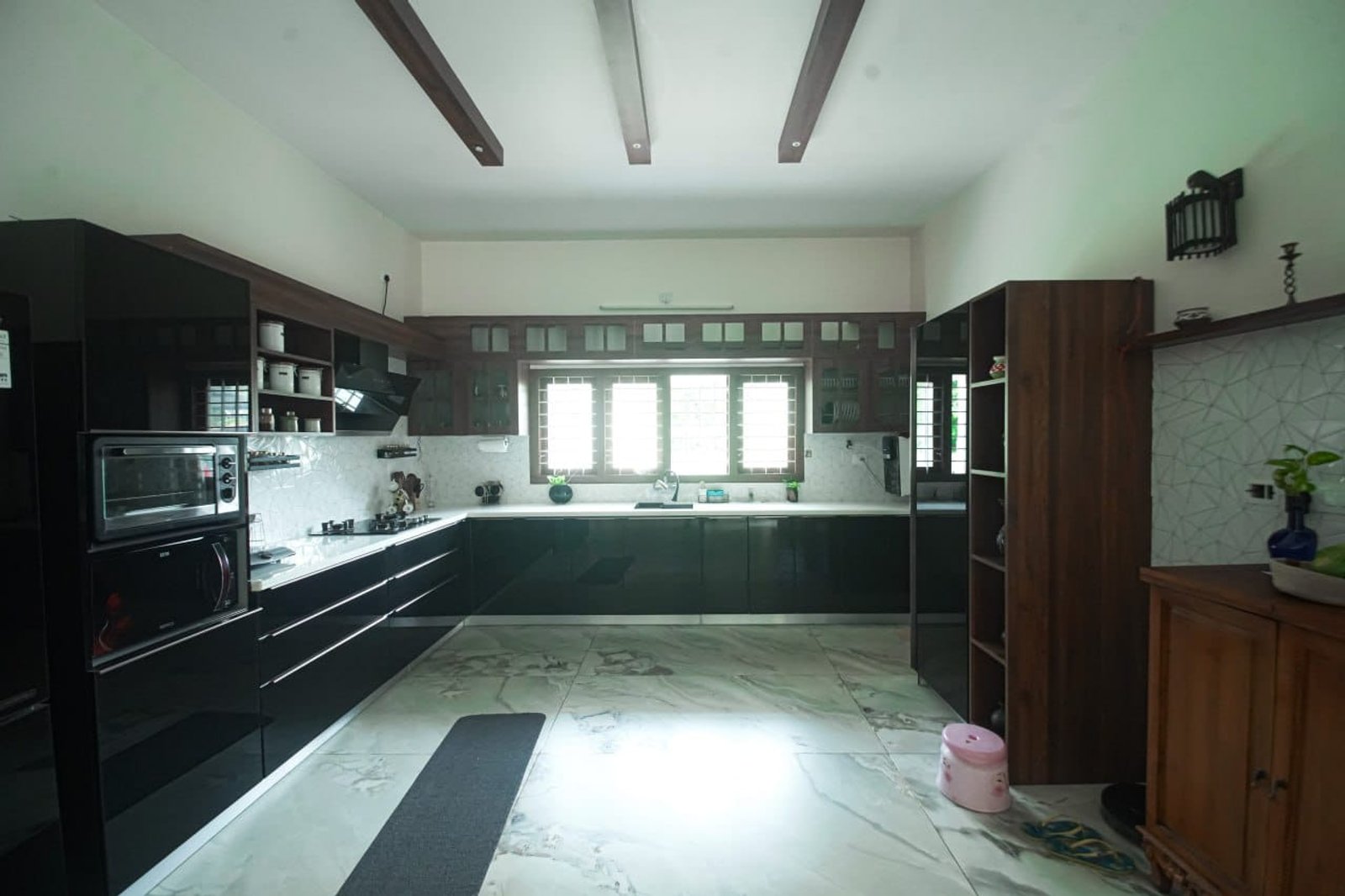 Contemporary 3BHK Sloped roof House — gallery photo
