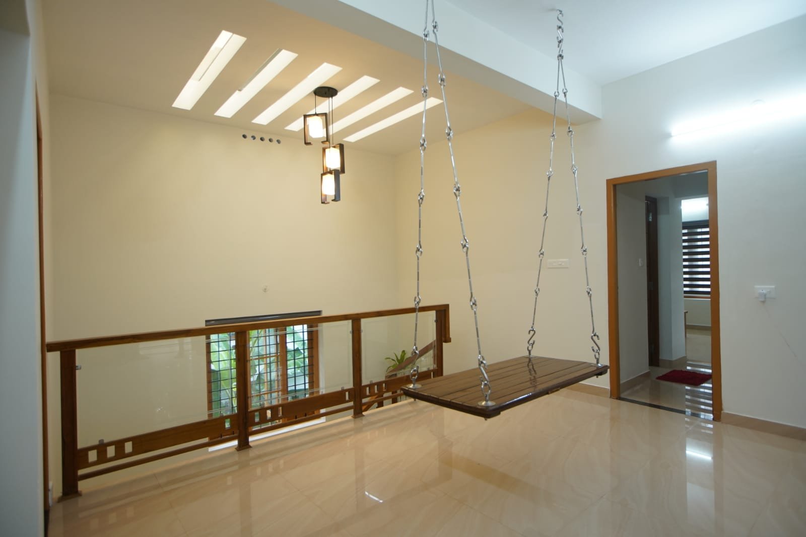 Modern-Traditional 4BHK Artistic House — gallery photo
