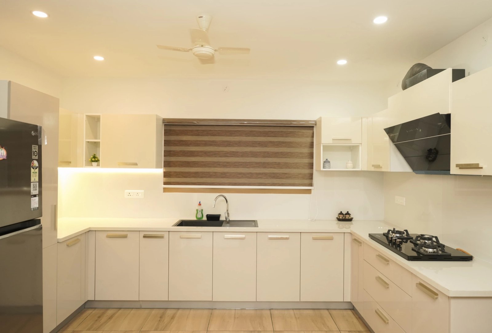 Modern–Traditional 4BHK Elegant Family Home — gallery photo