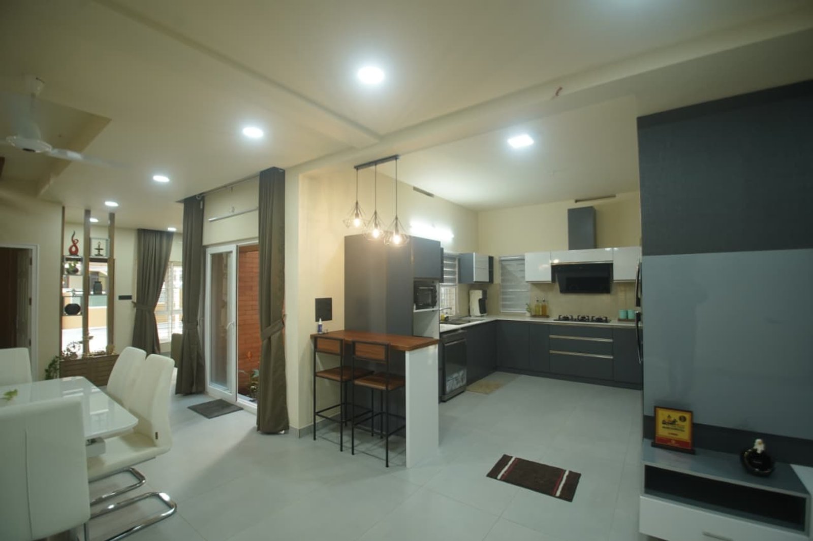 Tropical 3BHK Lush House — gallery photo