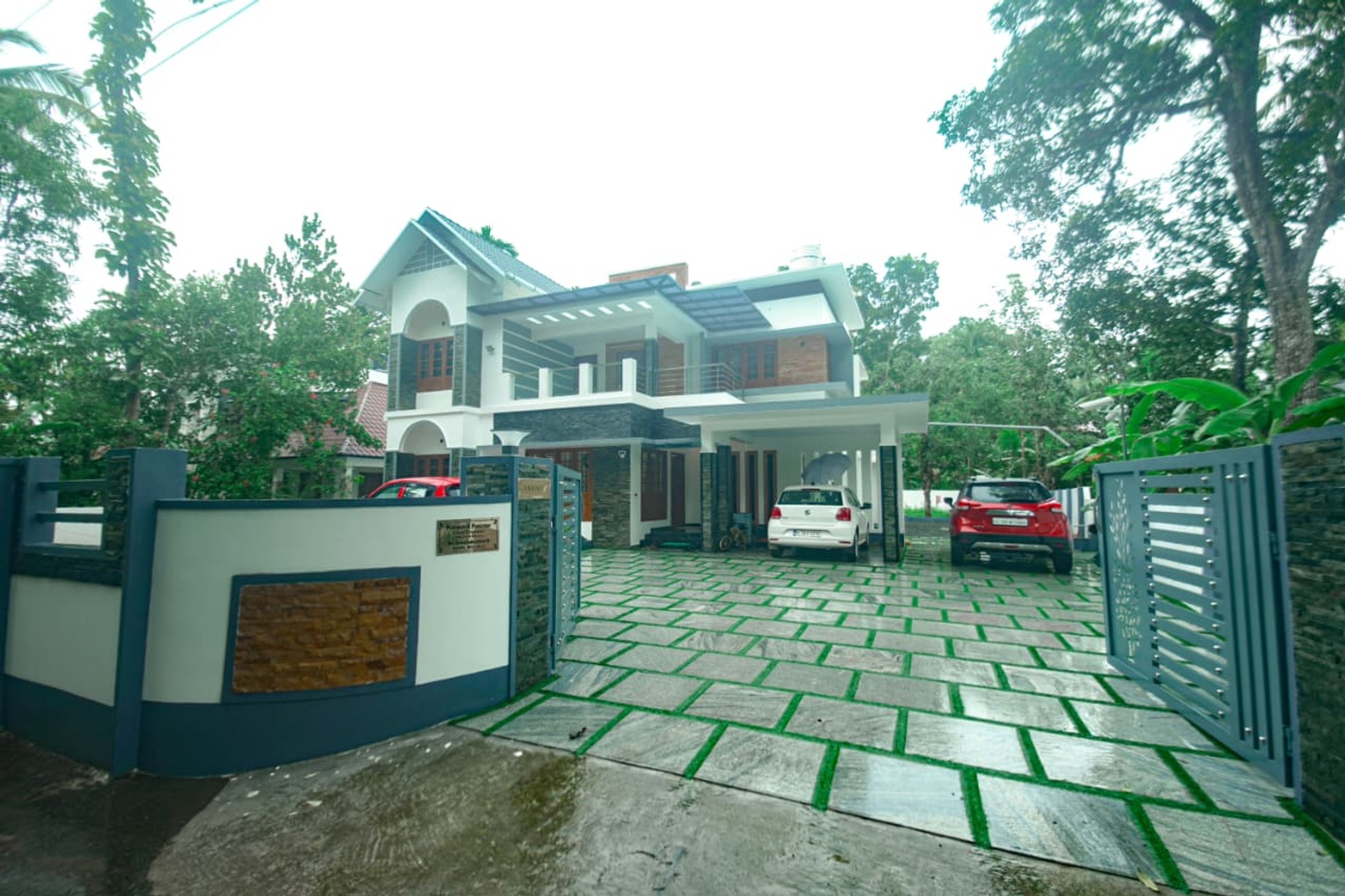 Contemporary Premium 4BHK Sleek House