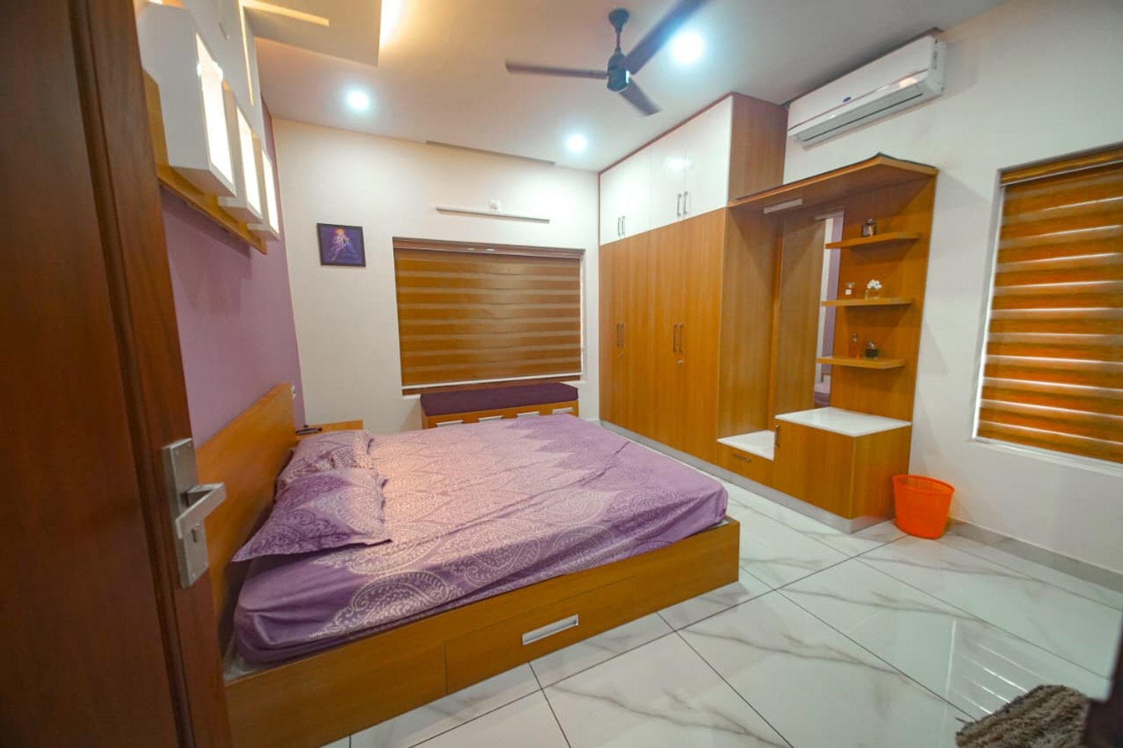 Contemporary Premium 4BHK Sleek House — gallery photo