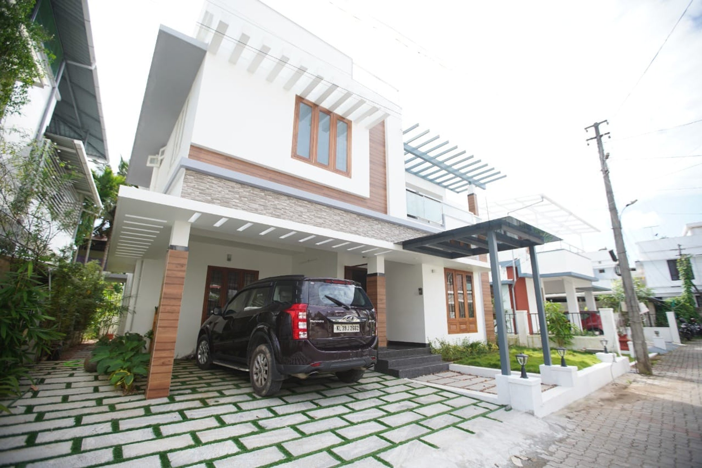 Modern–Traditional 3BHK Comfort Home