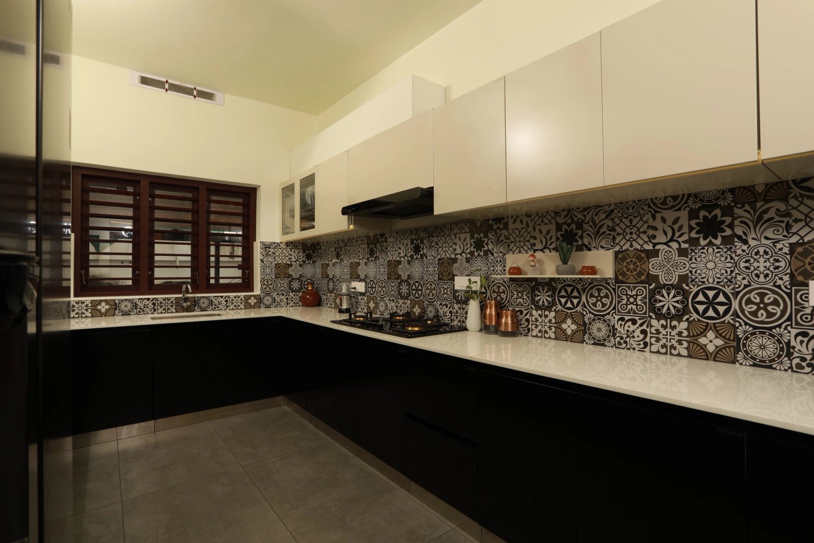 Tropical - Contemporary 3BHK House — gallery photo