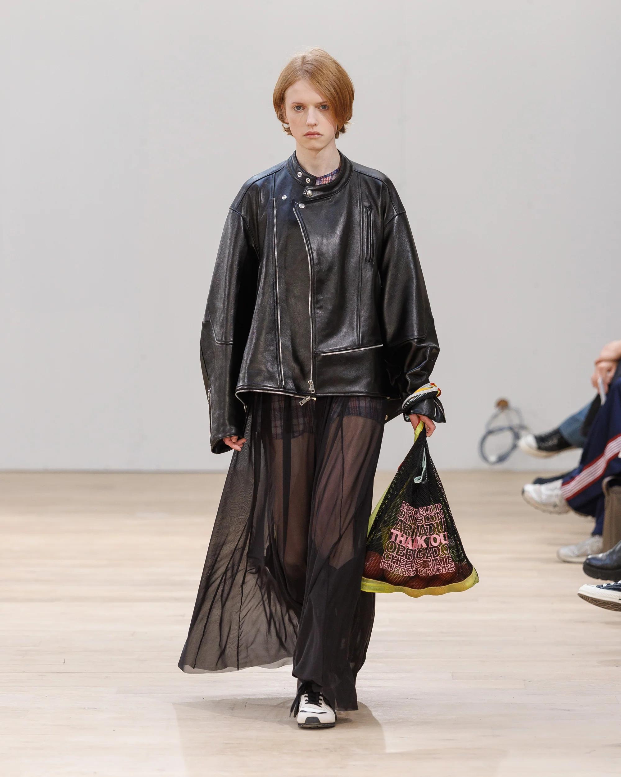 BEAUTIFUL PEOPLE FW26: Dickies กับ Baracuta ที่ถูกผ่าครึ่ง 5