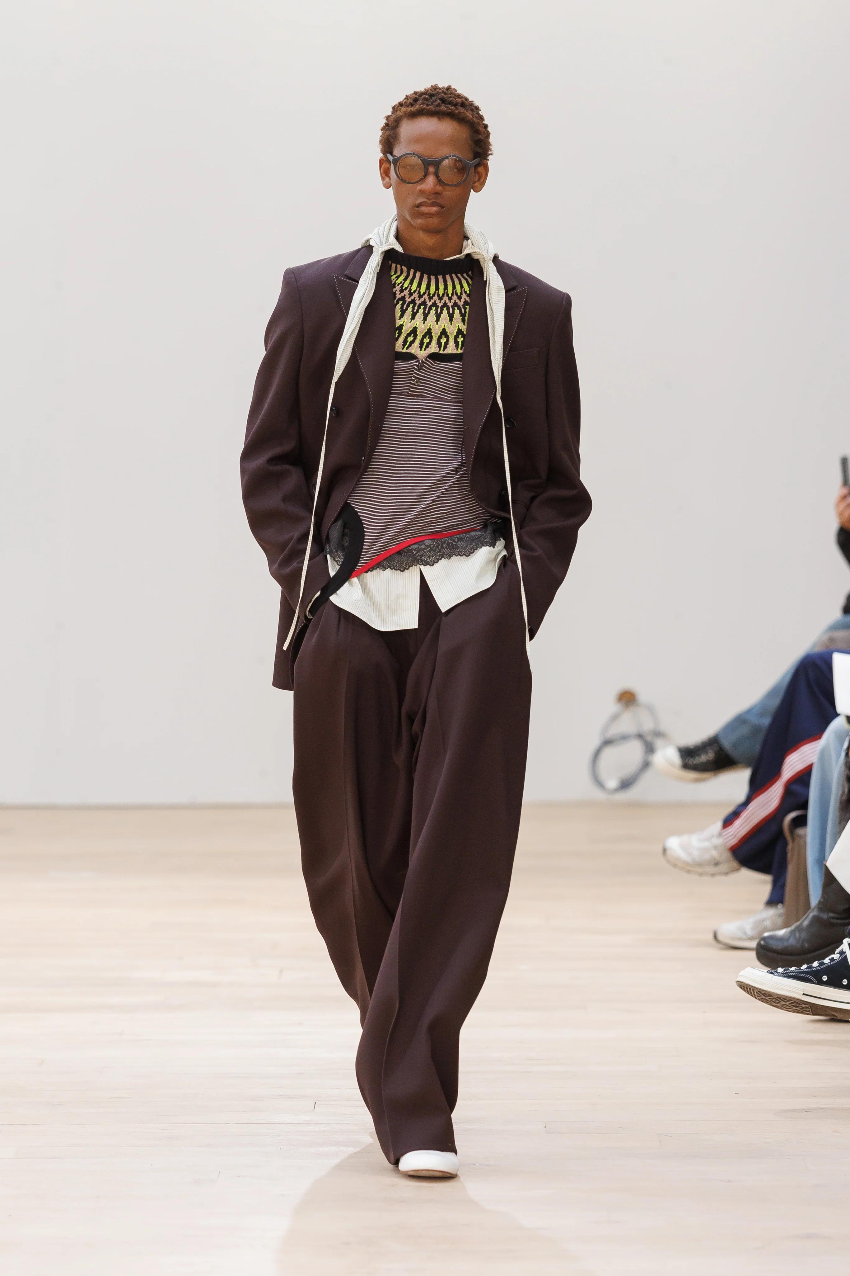 BEAUTIFUL PEOPLE FW26: Dickies กับ Baracuta ที่ถูกผ่าครึ่ง 16