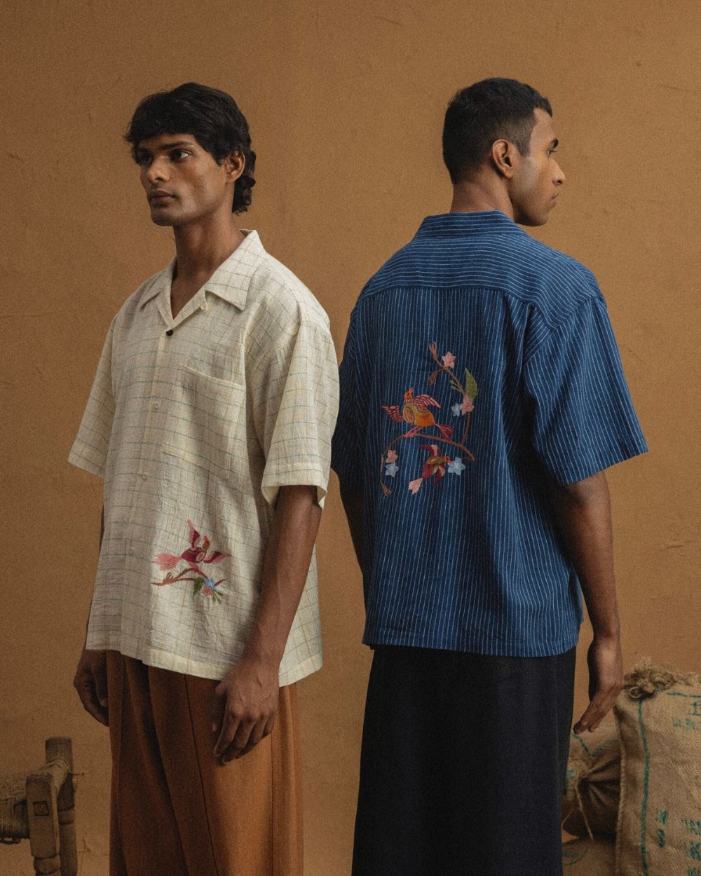 KARDO SS26: Phulkari ทุ่งดอกไม้ของปัญจาบบนผ้าทอมือ
