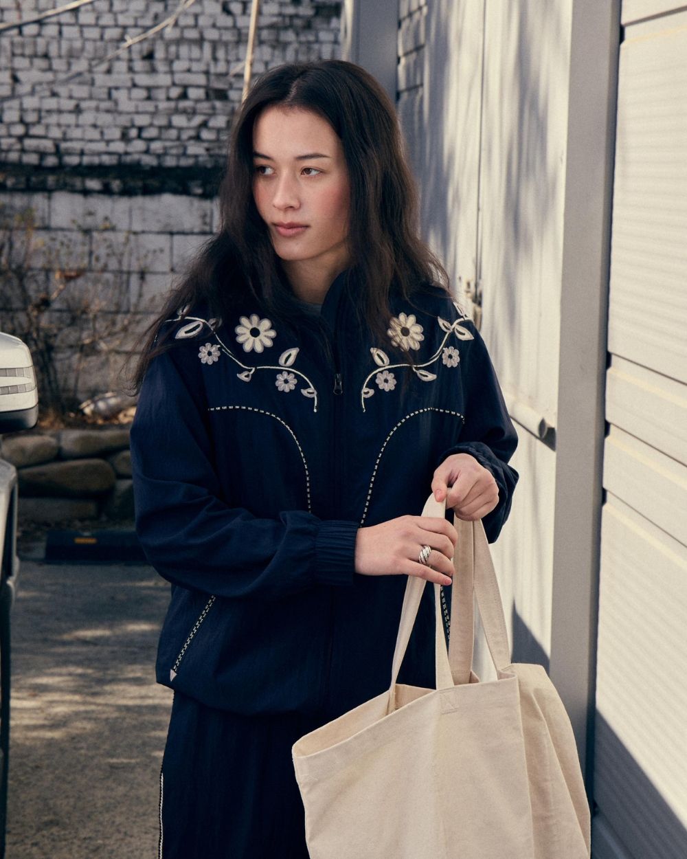 FRITUR FW26: งานปักมือจากโซล บนทรง Heritage และ Workwear ตะวันตก