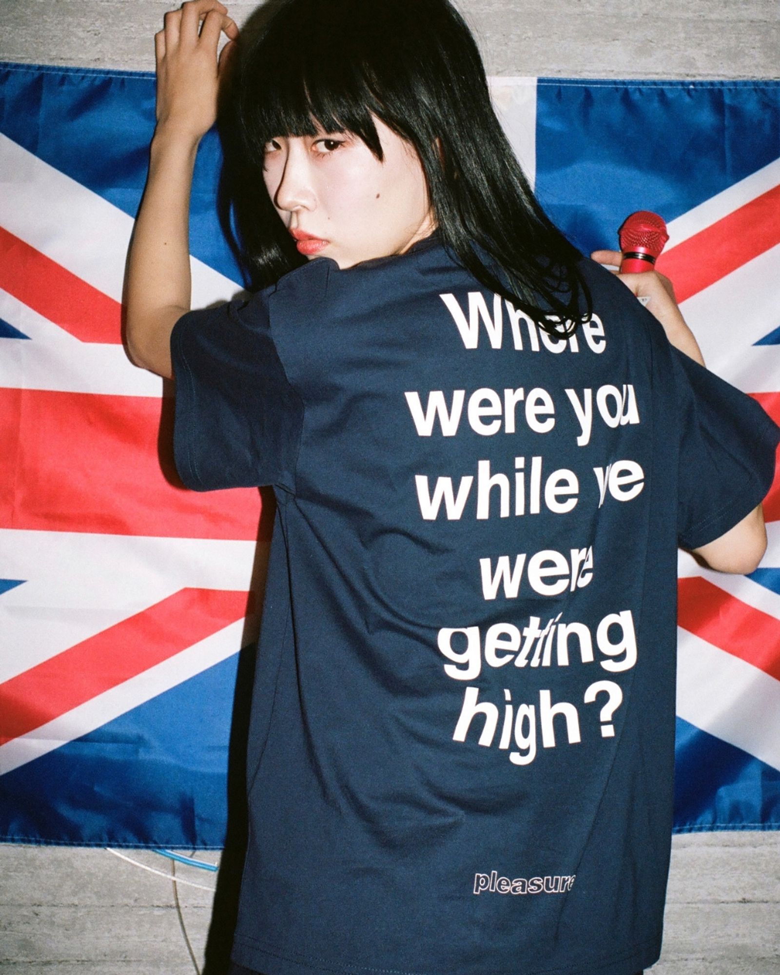 PLEASURES x OASIS SS26: เมื่อ Knebworth กลับมาอยู่ในเสื้อผ้า