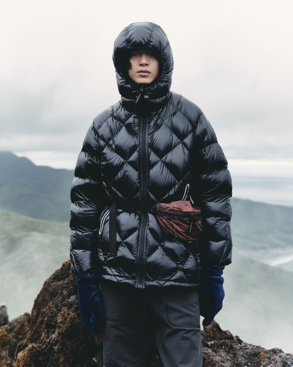 AND WANDER FW26: เสื้อผ้าภูเขาที่ไม่บังคับให้คุณขึ้นเขา 10