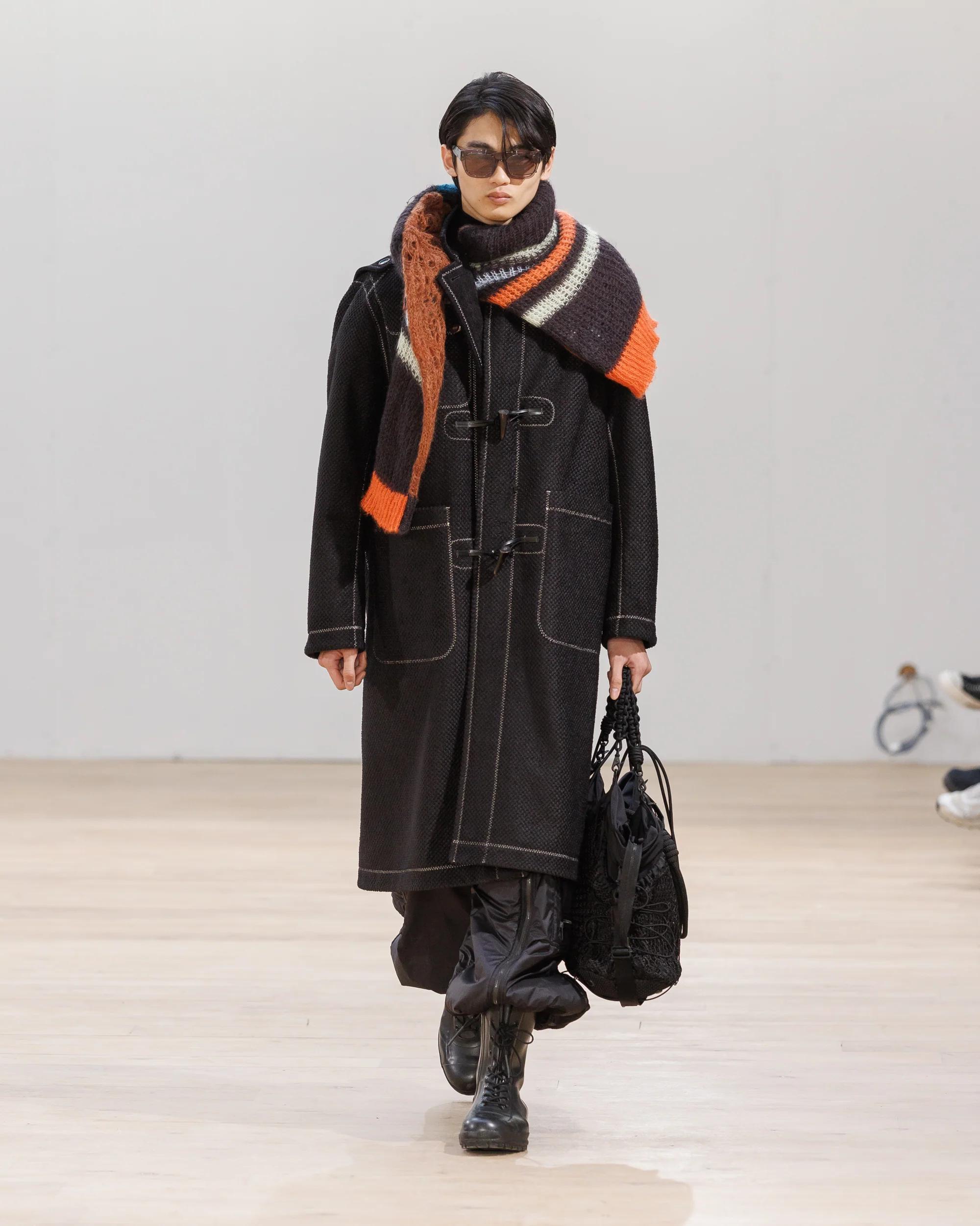 BEAUTIFUL PEOPLE FW26: Dickies กับ Baracuta ที่ถูกผ่าครึ่ง 6