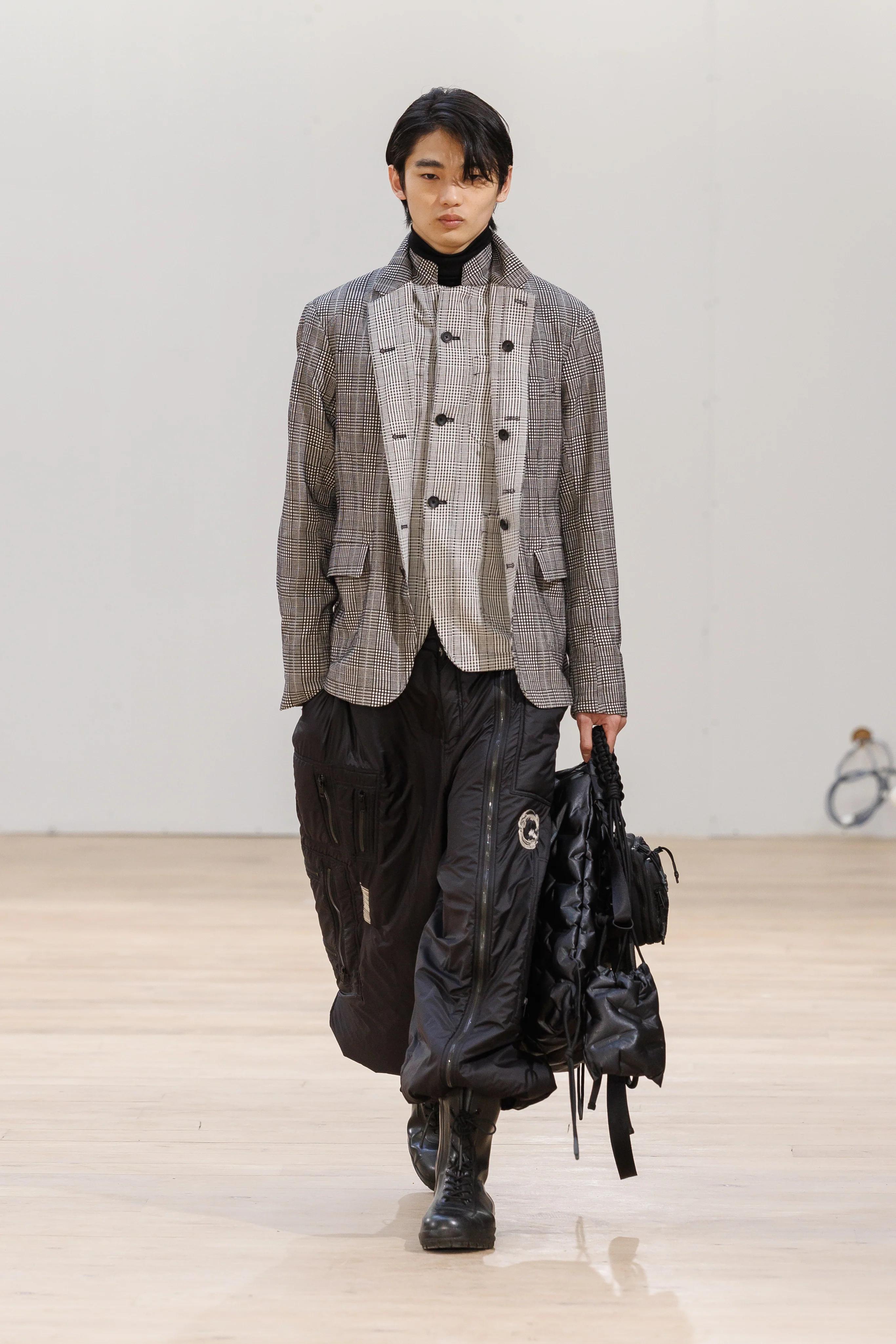 BEAUTIFUL PEOPLE FW26: Dickies กับ Baracuta ที่ถูกผ่าครึ่ง 18