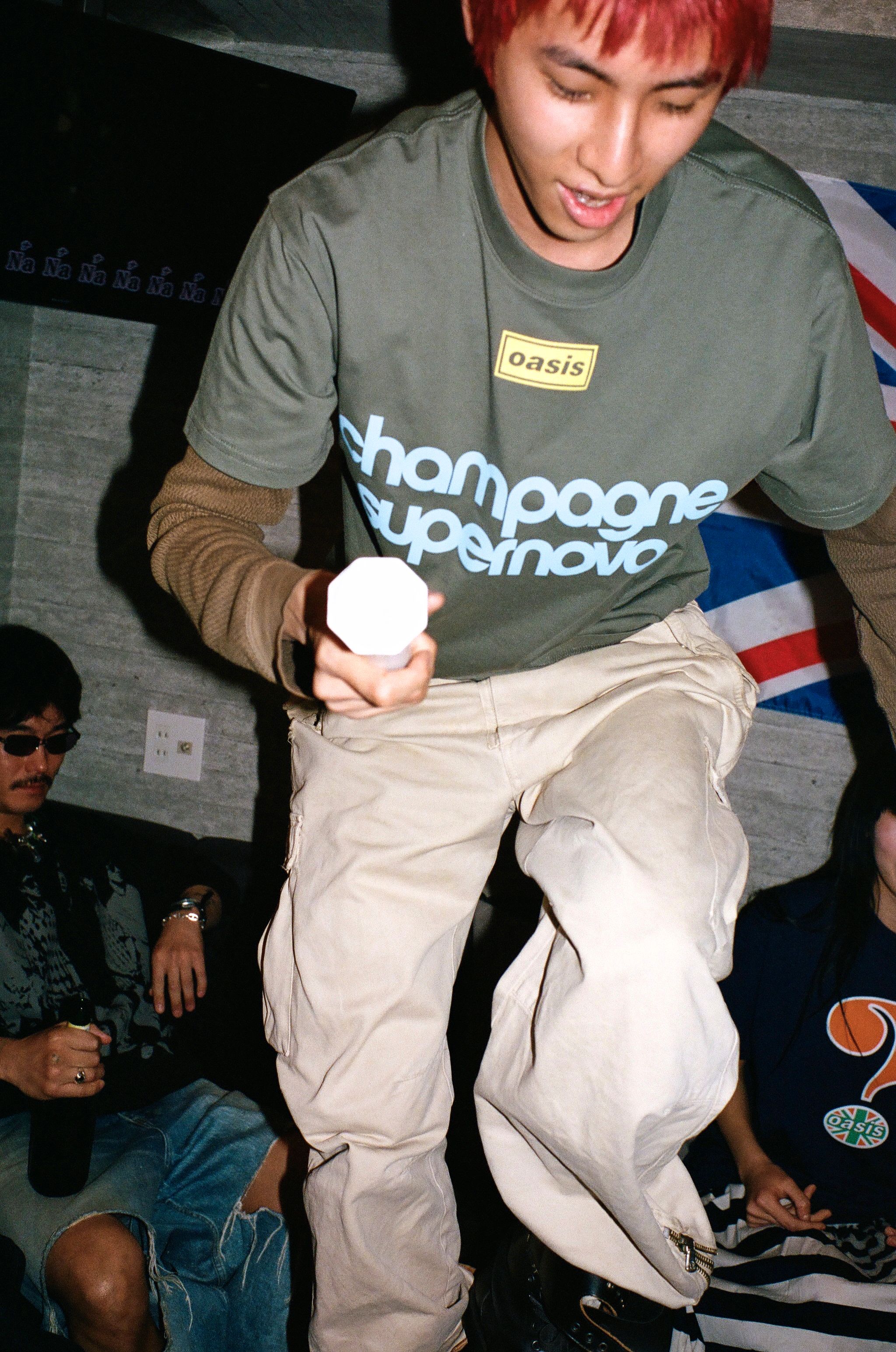 PLEASURES x OASIS SS26: เมื่อ Knebworth กลับมาอยู่ในเสื้อผ้า 3