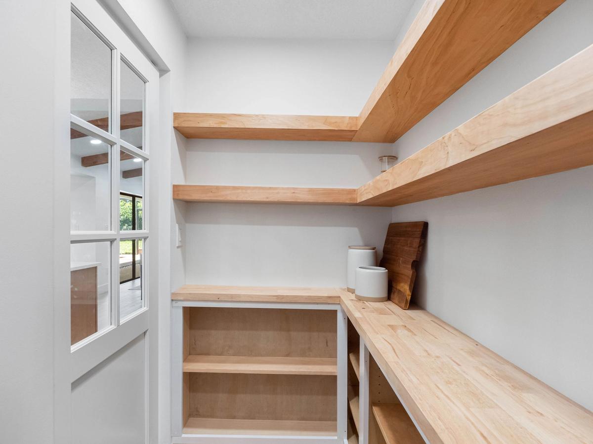 Walk-in pantry