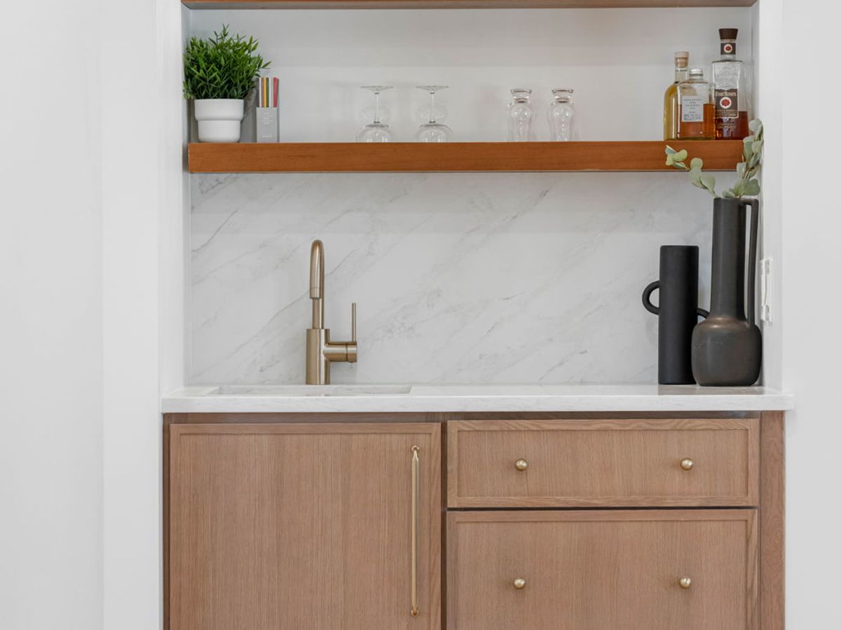 Wet bar