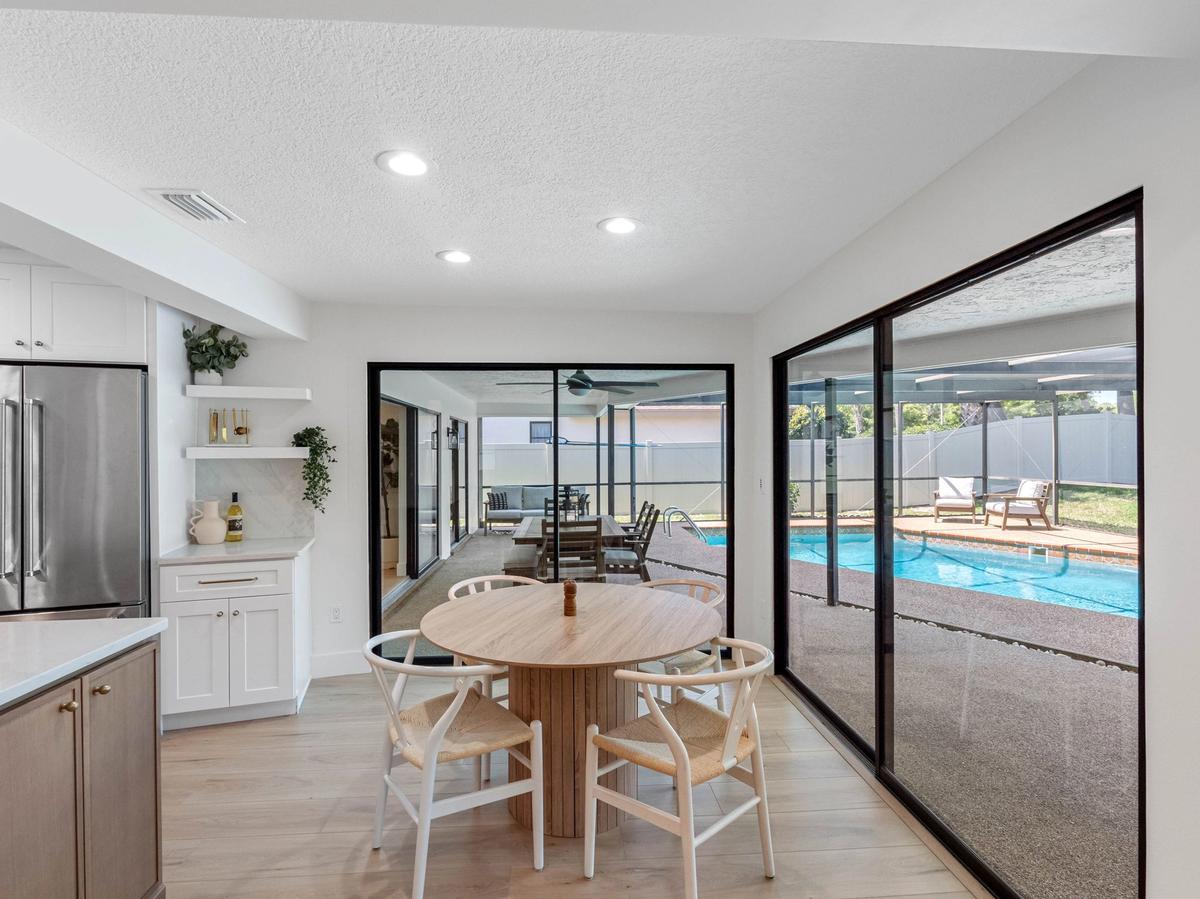 Breakfast nook