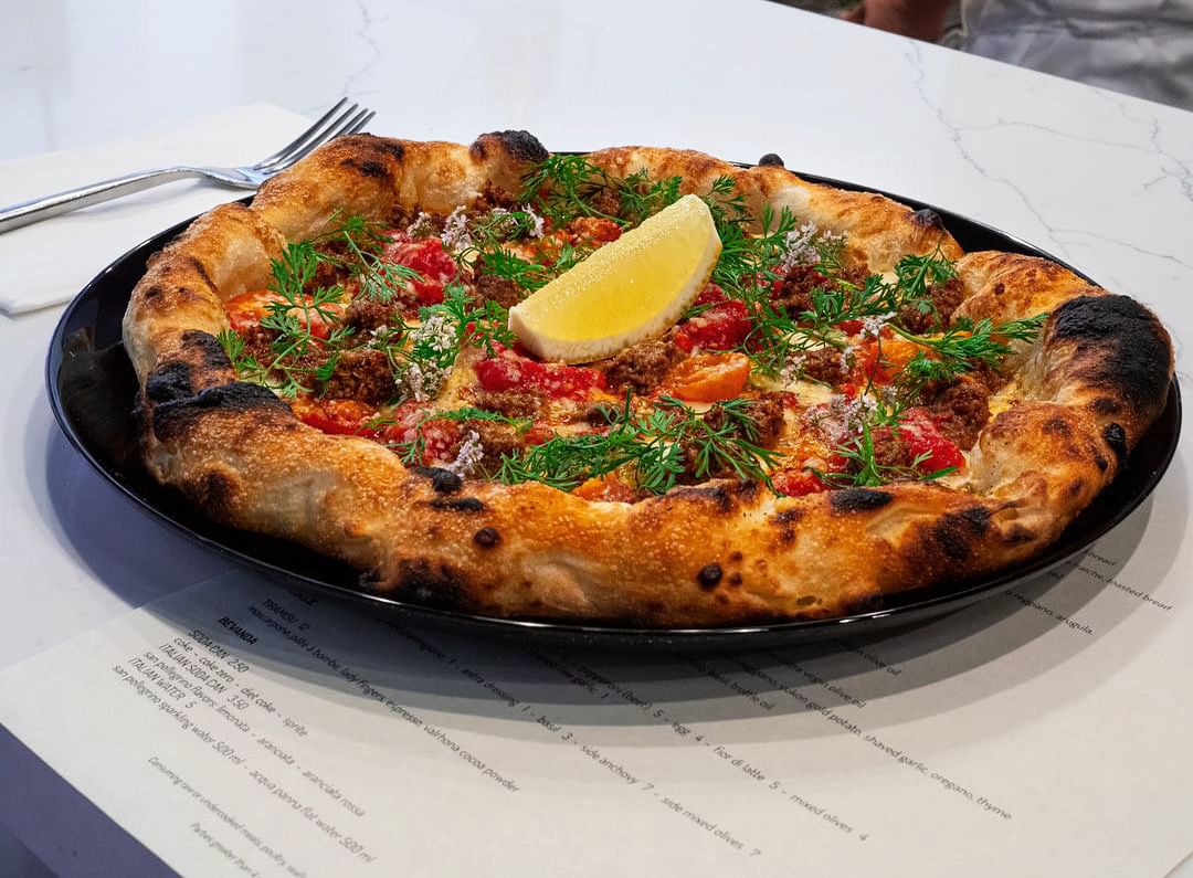 Sei Pizza Bar — Neapolitan pizza