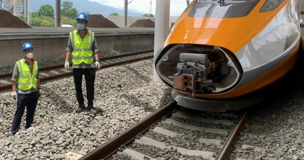 Buying a Job: Why Workers Are Paying 28,000 RMB for a 1,750 RMB Salary