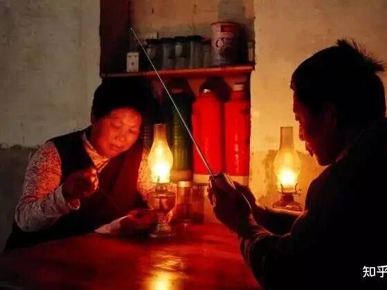 Why Warm Light Feels Western and White Light Feels Chinese