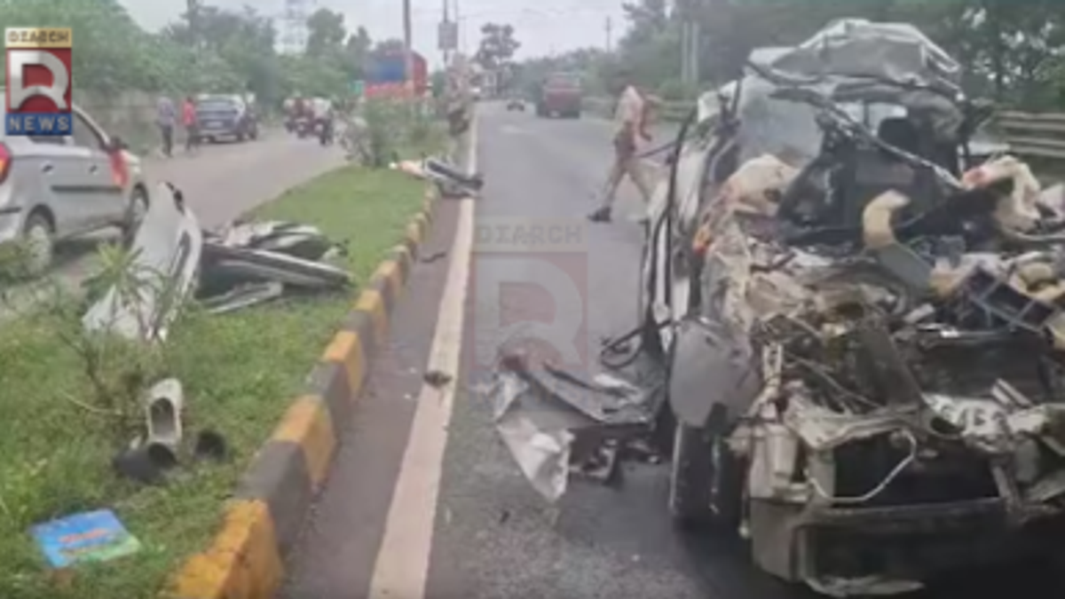जमशेदपुर सड़क हादसे में मंत्री दीपिका पांडेय सिंह की बेटी की मौत