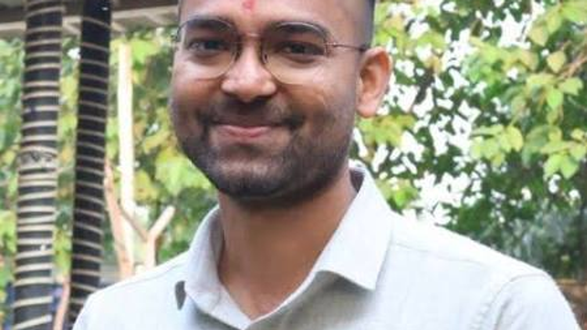 बिहार के पंचायती राज मंत्री दीपक प्रकाश और MLC देवेश कुमार से जुड़ी राजनीतिक हलचल