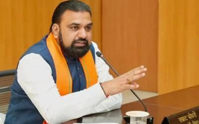 मुख्यमंत्री सम्राट चौधरी बिहार में महिला विश्वविद्यालय बनाने की घोषणा करते हुए