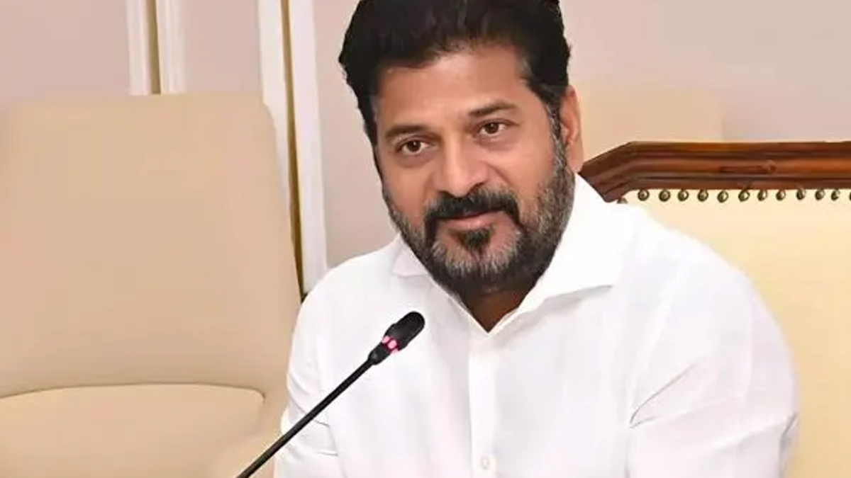 विदेश मंत्रालय के प्रवक्ता रणधीर जायसवाल रेवंत रेड्डी की अमेरिका यात्रा पर बयान देते हुए