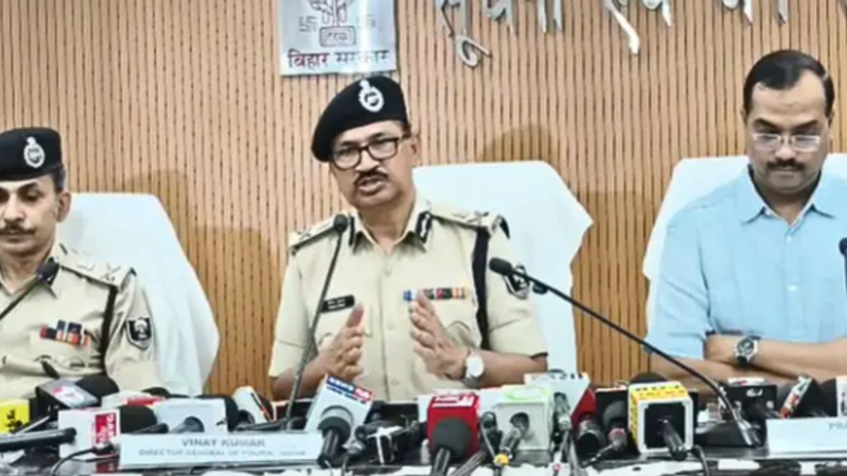 बिहार DGP विनय कुमार की प्रेस कॉन्फ्रेंस और पुलिस भर्ती से जुड़ी जानकारी