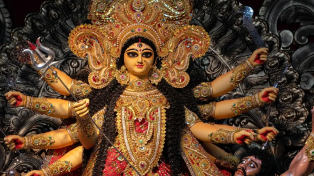 पटना में दुर्गापूजा के दौरान पूजा पंडालों की सुरक्षा और विसर्जन जुलूसों की निगरानी के लिए जिला प्रशासन के दिशा-निर्देश।