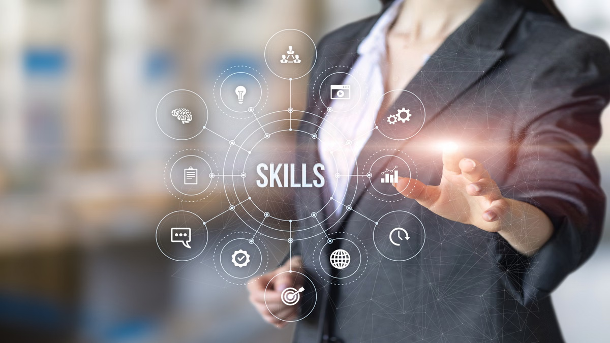 AI Skills सीखता कॉलेज स्टूडेंट