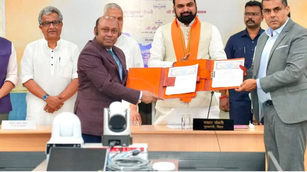 मुख्यमंत्री सम्राट चौधरी की मौजूदगी में बिहार सरकार द्वारा AI कंपनियों के साथ समझौता समारोह का सांकेतिक दृश्य।