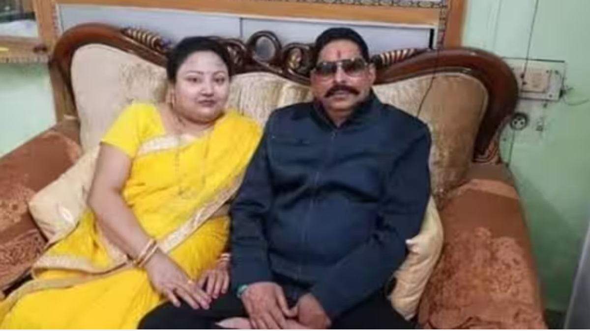 अनंत सिंह और नीलम देवी की तस्वीर, बिहार की राजनीति में राज्यमंत्री के दर्जे और सरकारी बंगले को लेकर चर्चा