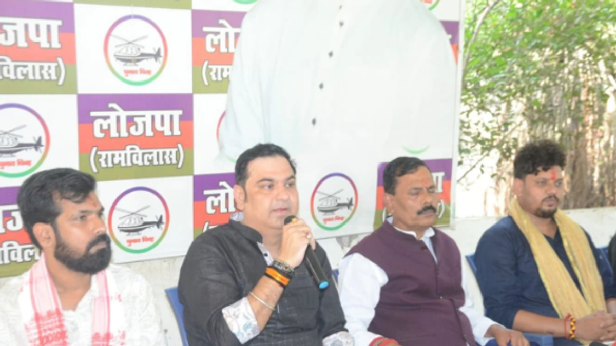 पटना में Gen-Z युवाओं के साथ Youth BOLE TO कार्यक्रम में चिराग पासवान