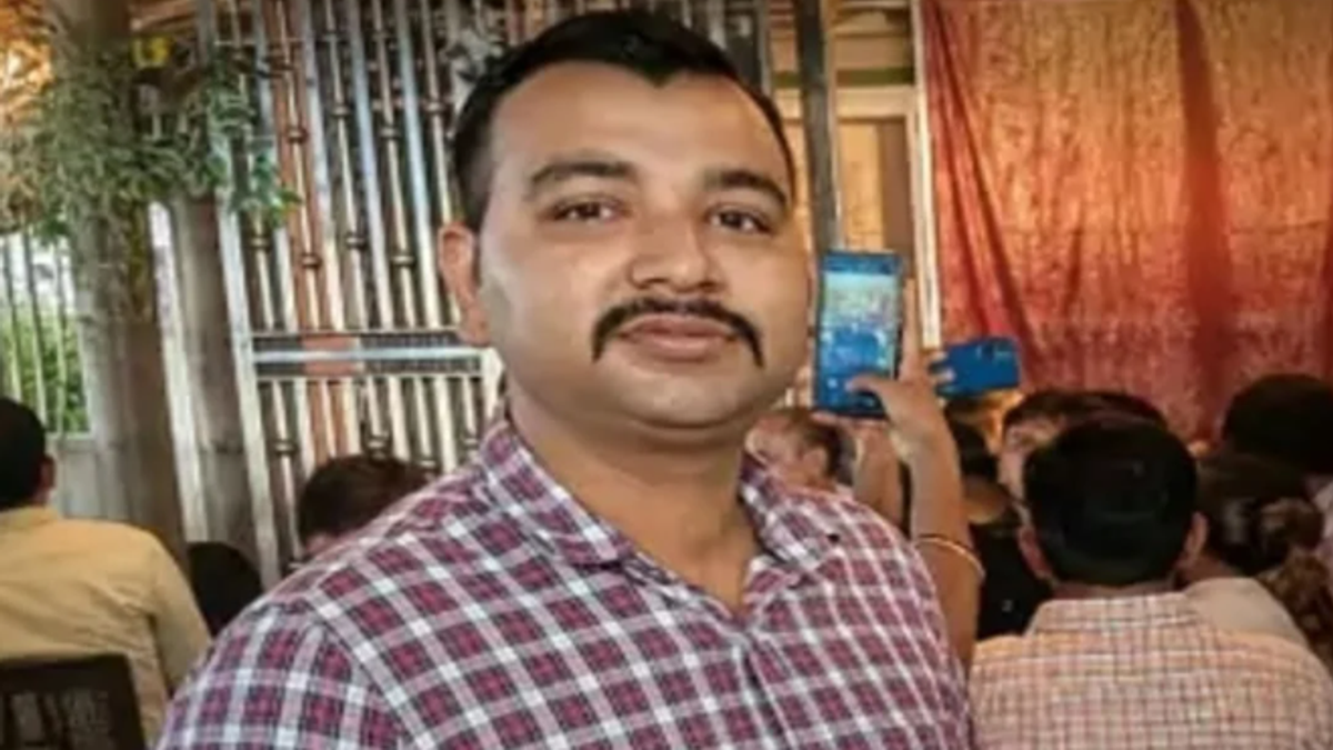 भागलपुर के नवगछिया पुलिस लाइन में मृत पाए गए SI योगेश कुमार से जुड़ी खबर