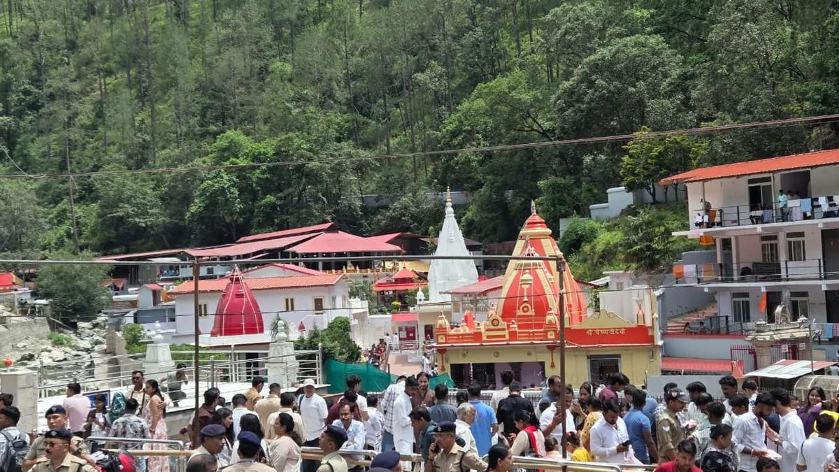 कैंची धाम में आज आस्था का महासंगम, स्थापना दिवस पर देश-विदेश से पहुंचे श्रद्धालु